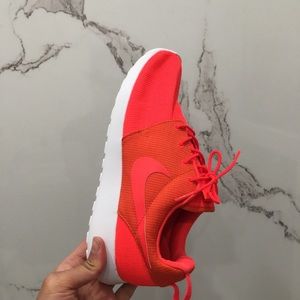 Orange Nike Roshe Size 10.5